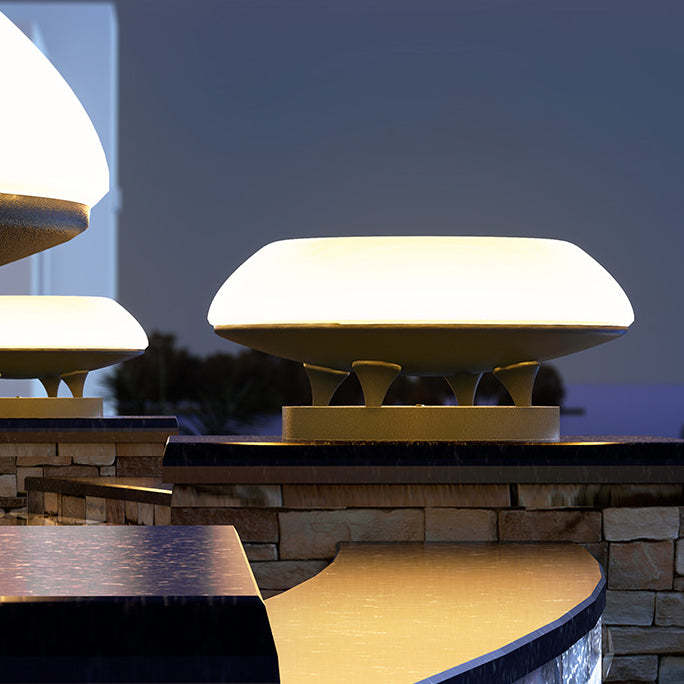 Modern Solar Spaceship Landscape Light