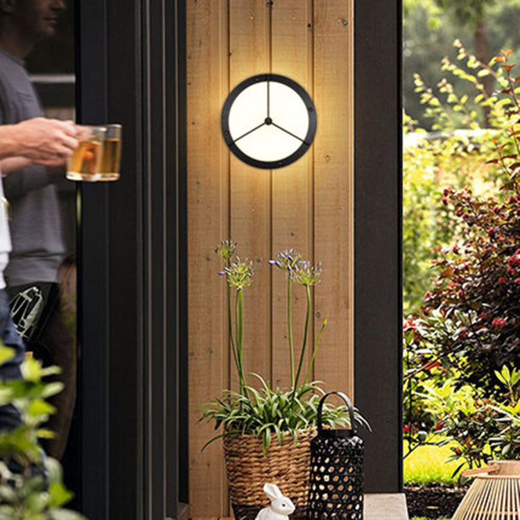 Minimalist round acrylic outdoor wall lighting — 220V-240V (UK/AU)