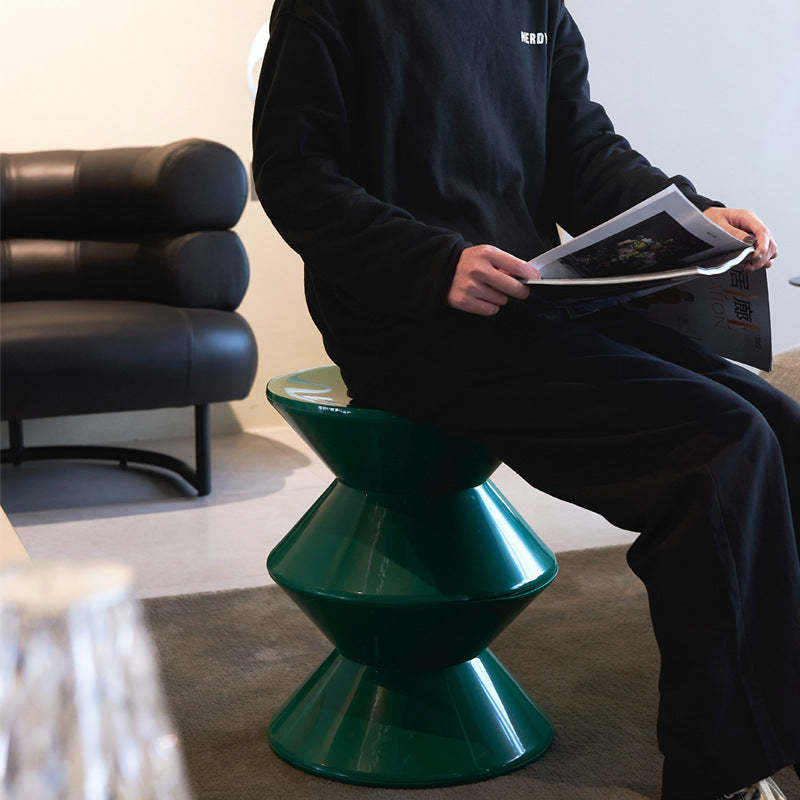 Minimalist Hourglass Plastic Chair — Red