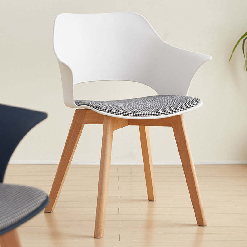 Nordic Curved Plastic Wood-Leg Dining Armchair