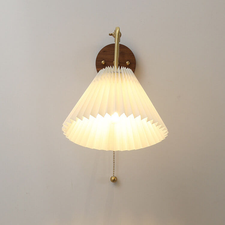 Nordic pleated decor brass wall sconces — 220V-240V (UK/AU)