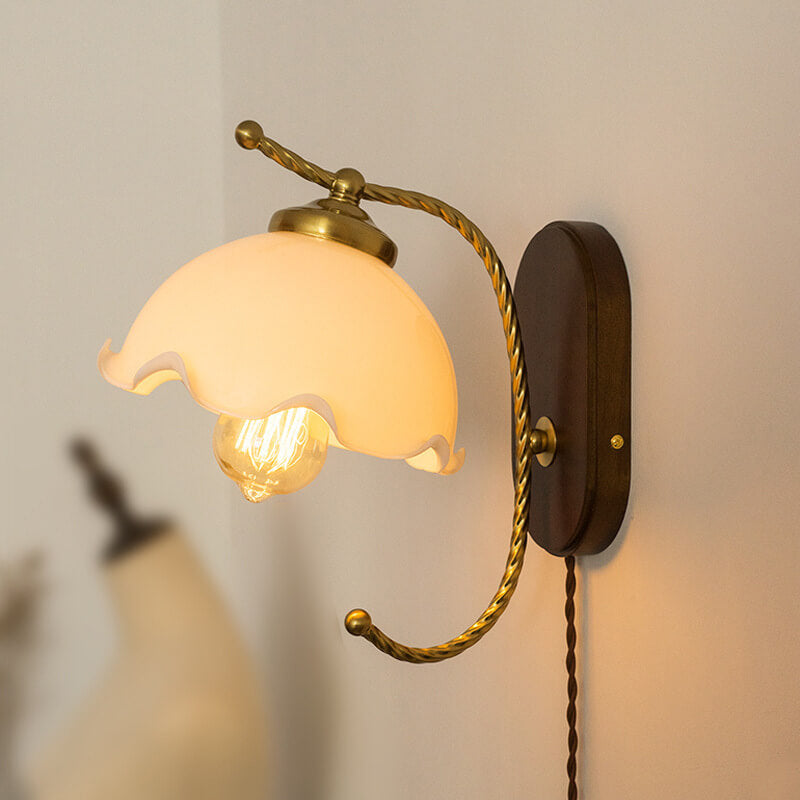 Modern decor petal cream wall sconces in glass — Plug-In / Flowers Printed Shade / 220V-240V (UK/AU)