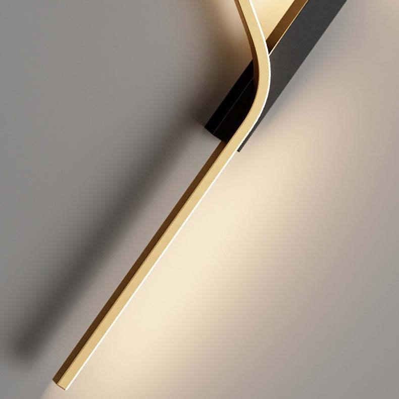 Minimalist Aluminum Corrugated Iron Frame LED Sconce — Right / Black & Gold / Warm Light (3000K)