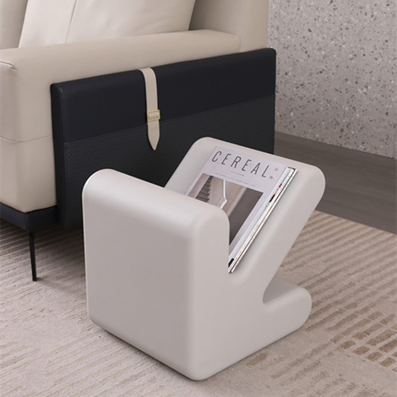 Arrowhead Plastic Chair — White