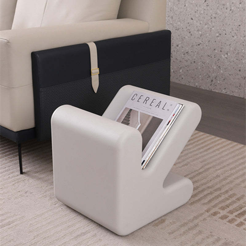 Arrowhead Plastic Chair — White