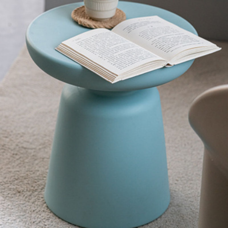 Minimalist Round Plastic Coffee Table