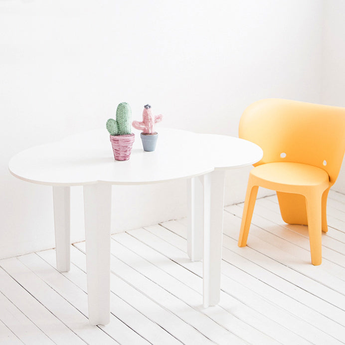 Minimalist Cloud Plastic Four-Leg Dining Table