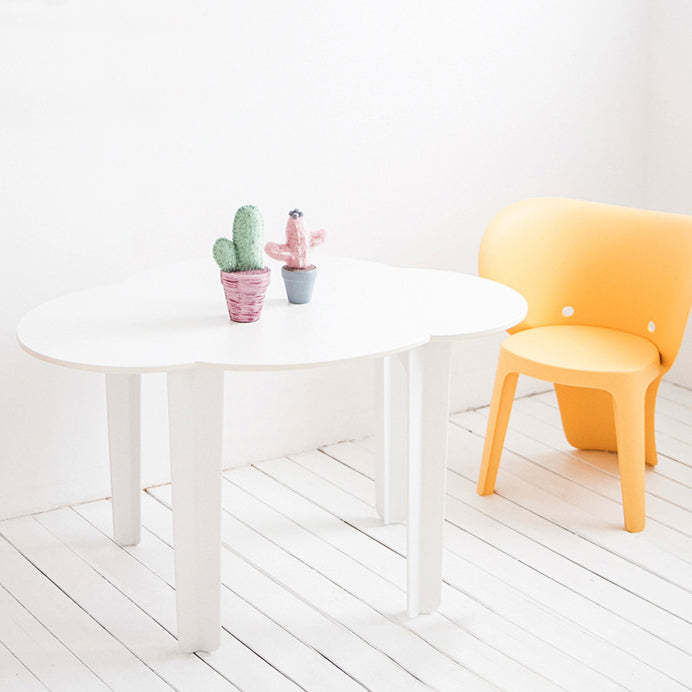 Minimalist Cloud Plastic Four-Leg Dining Table