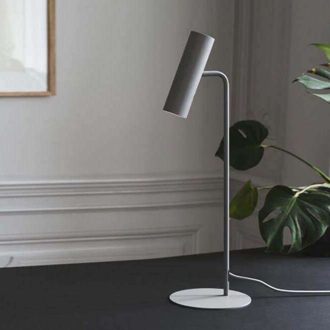 Nordic Metal Cylinder Table Lamp