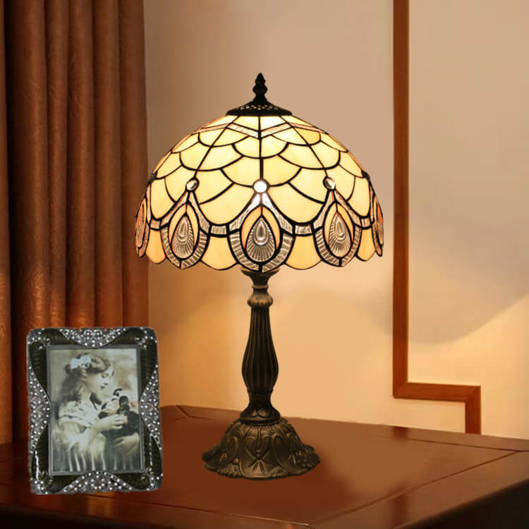 Tiffany Retro Lotus Resin Stained Glass Lamp