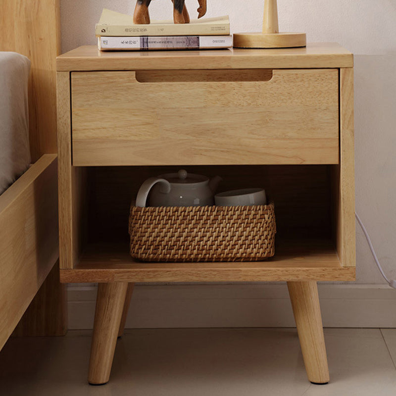 Scandinavian Solid Wood 1-Drawer Nightstand