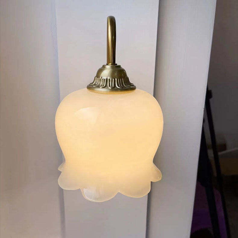 Vintage Cream Petal Resin Copper Iron Sconce