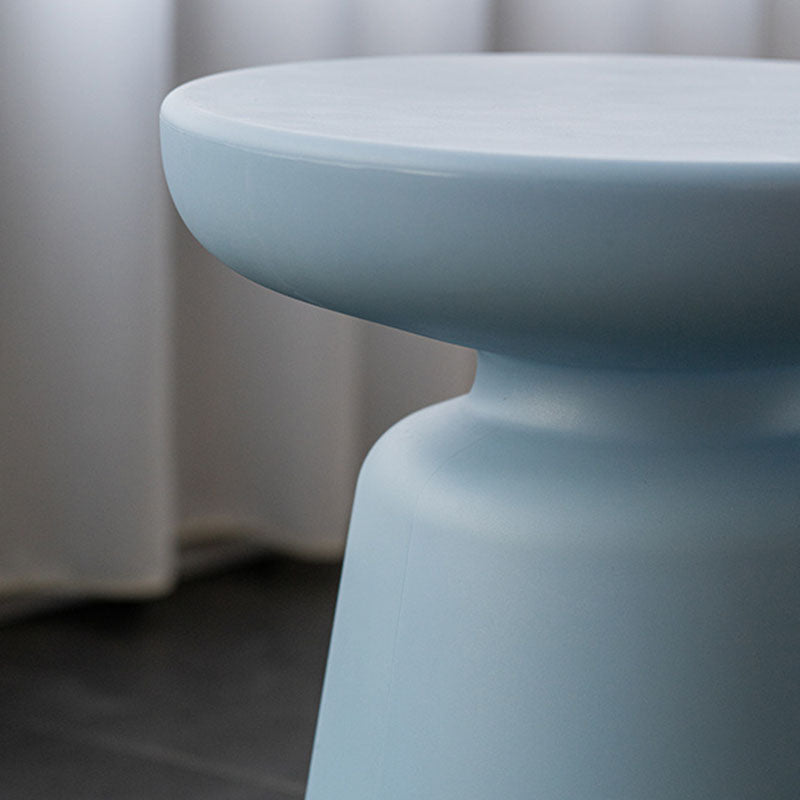 Minimalist Round Plastic Coffee Table