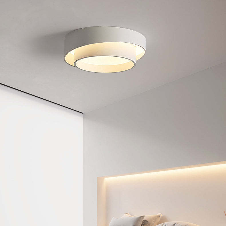 Minimalist Overlapping Round LED Flush Mount Light