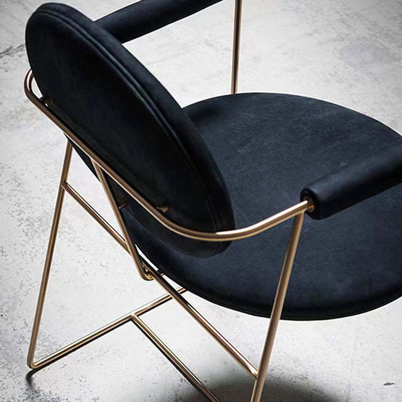 Scandinavian Microfiber Leather Round Dining Chair — Velvet Surface / Black