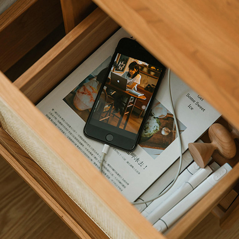 Retro Solid Wood 2-Drawer Nightstand