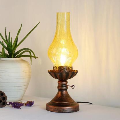 Vintage Antique Kerosene Oil Table Lamp