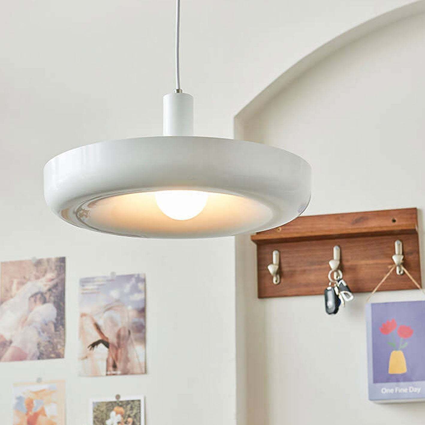 Nordic Minimalist UFO Metal Disc Pendant Light