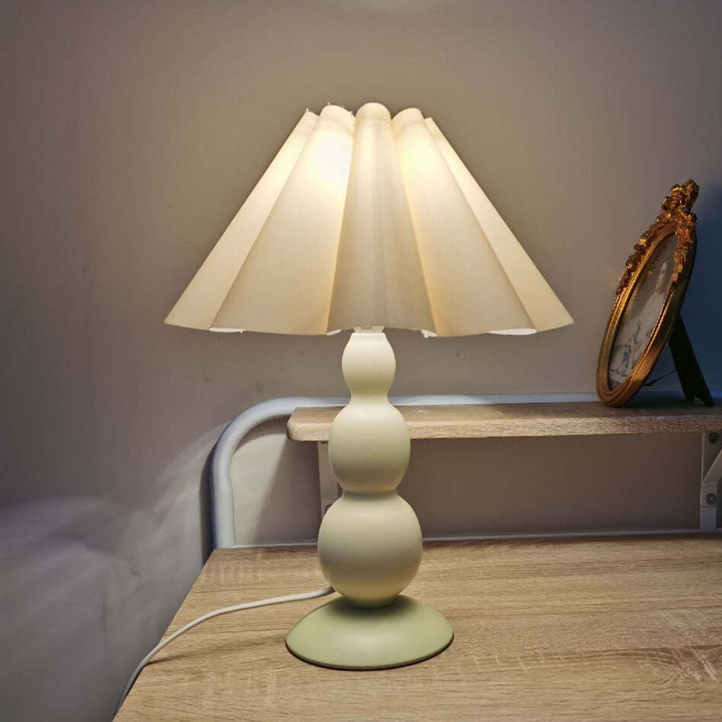 Vintage Petal Pleated Fabric Gourd Lamp