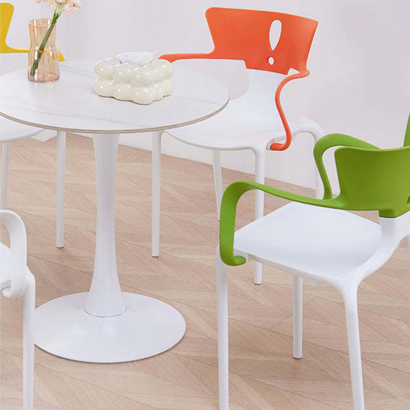 Nordic Curved Plastic Dining Chair