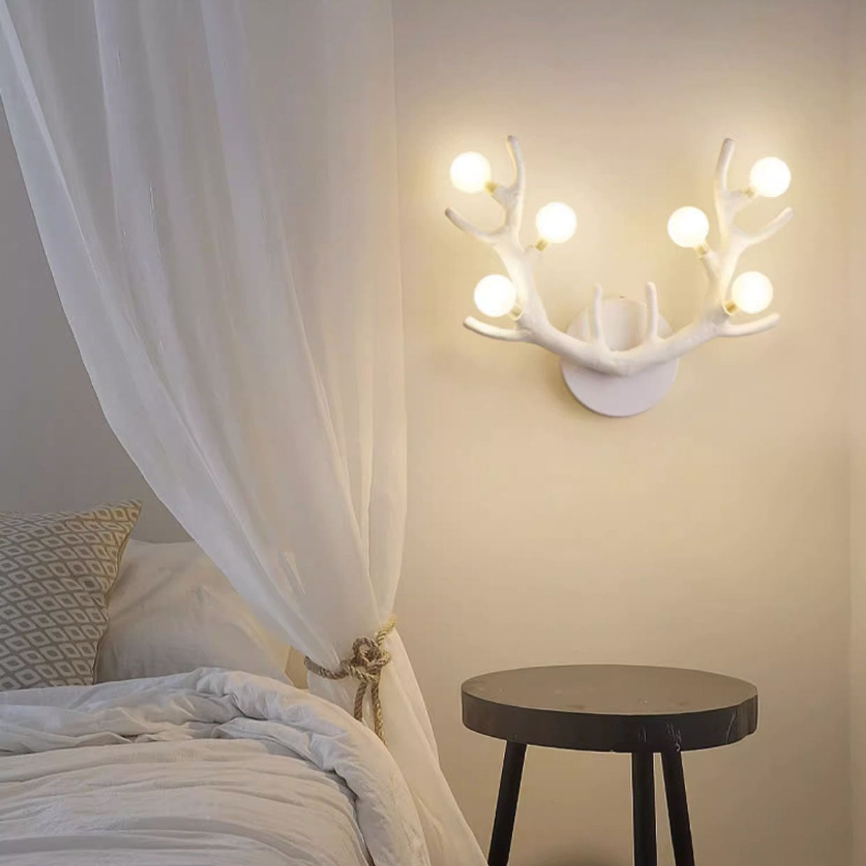 Nordic Resin Antler Branch Glass Ball Sconce