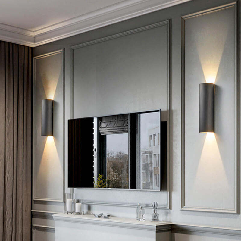 Minimalist Aluminum Cylindrical LED Sconce — Black / 220V-240V For UK/AU