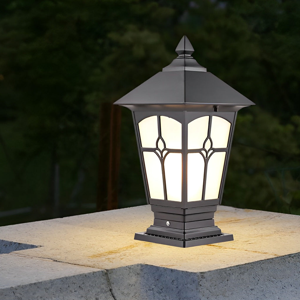 Modern pillar retro outdoor post lights in aluminum — Solar