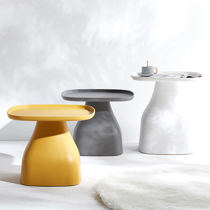 Scandinavian Round Column Plastic Coffee Table — Short / Khaki
