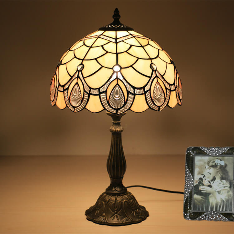 Tiffany Retro Lotus Resin Stained Glass Lamp