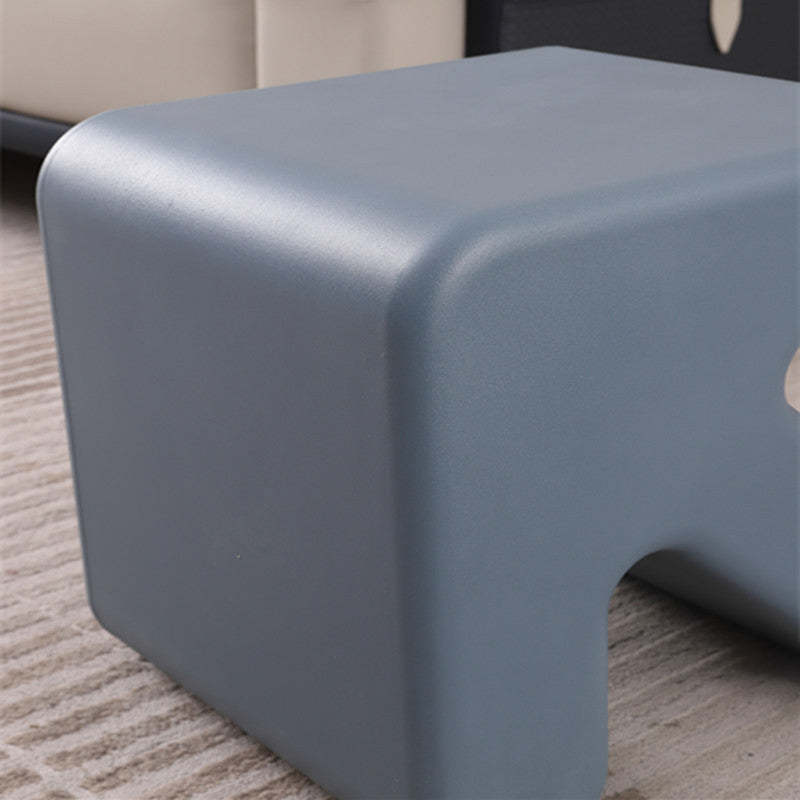 Arrowhead Plastic Chair — Blue