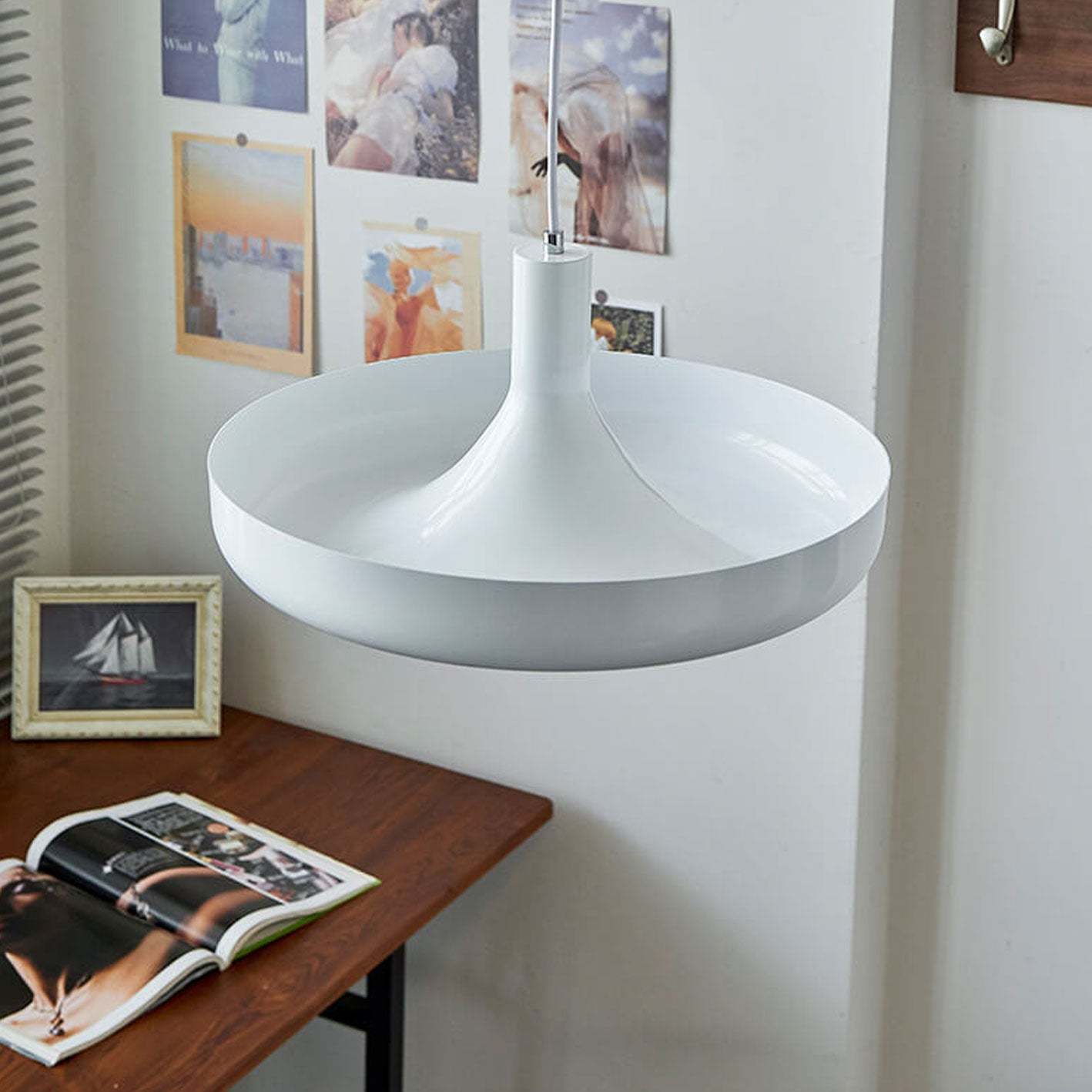 Nordic Minimalist UFO Metal Disc Pendant Light