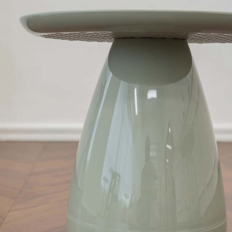 Minimalist Round Plastic Coffee Table