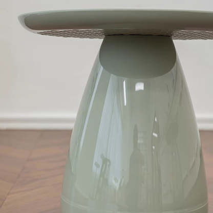 Minimalist Round Plastic Coffee Table