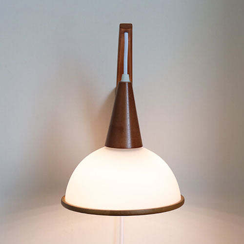 Japanese Solid Wood Pleated Fabric Umbrella Wall Sconce — Walnut Lamp Arm + White Fabric Lampshade / 110V-120V For US/CA