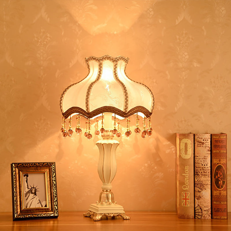 European Court Resin Fabric Table Lamp