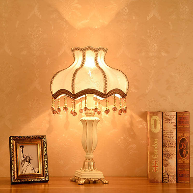 European Court Resin Fabric Table Lamp