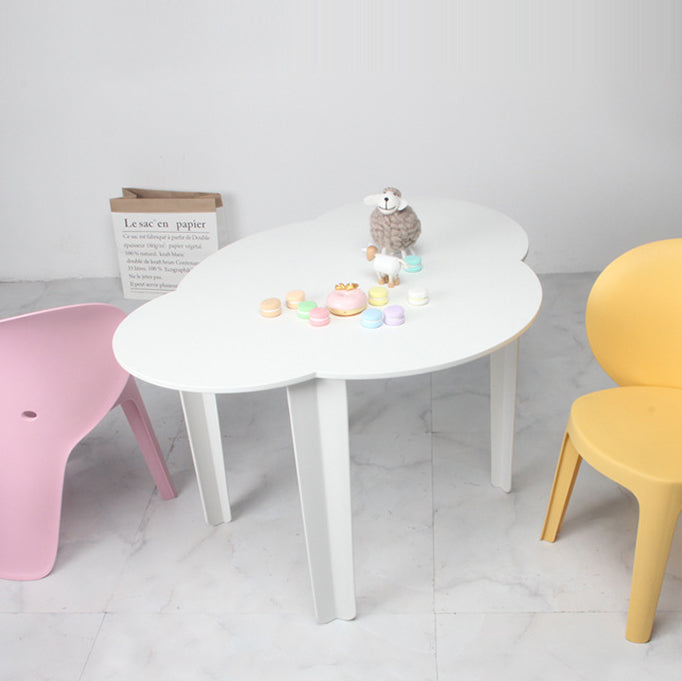 Minimalist Cloud Plastic Four-Leg Dining Table
