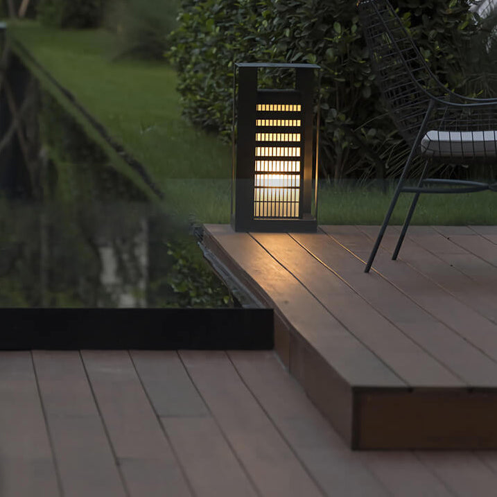 Lighom square metal floor lamps for patio — 220V-240V (UK/AU)