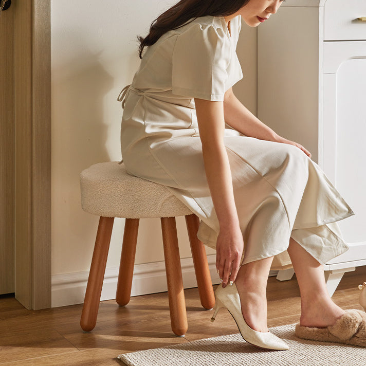 Cloud Clover Wood Lambswool Armchair
