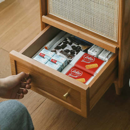 Retro Solid Wood 2-Drawer Nightstand