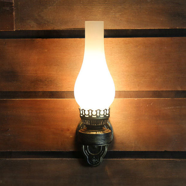 Kerosene retro wall sconces in metal — Frosted Glass / 220V-240V (UK/AU)