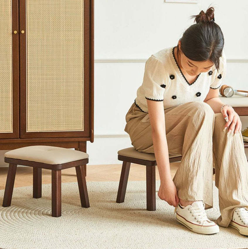 Minimalist PU Leather Solid Wood Chair