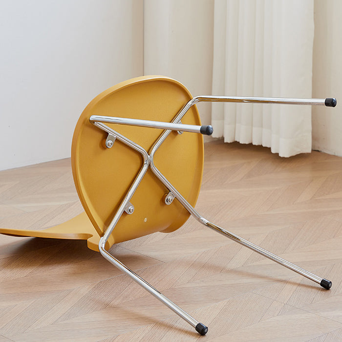 Minimalist Metal Four-Leg Chair — B / White