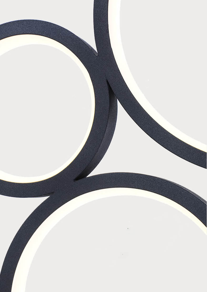 Minimalist 4-Ring LED Table Lamp — Remote Control Switch / White Light (5000K) / Black