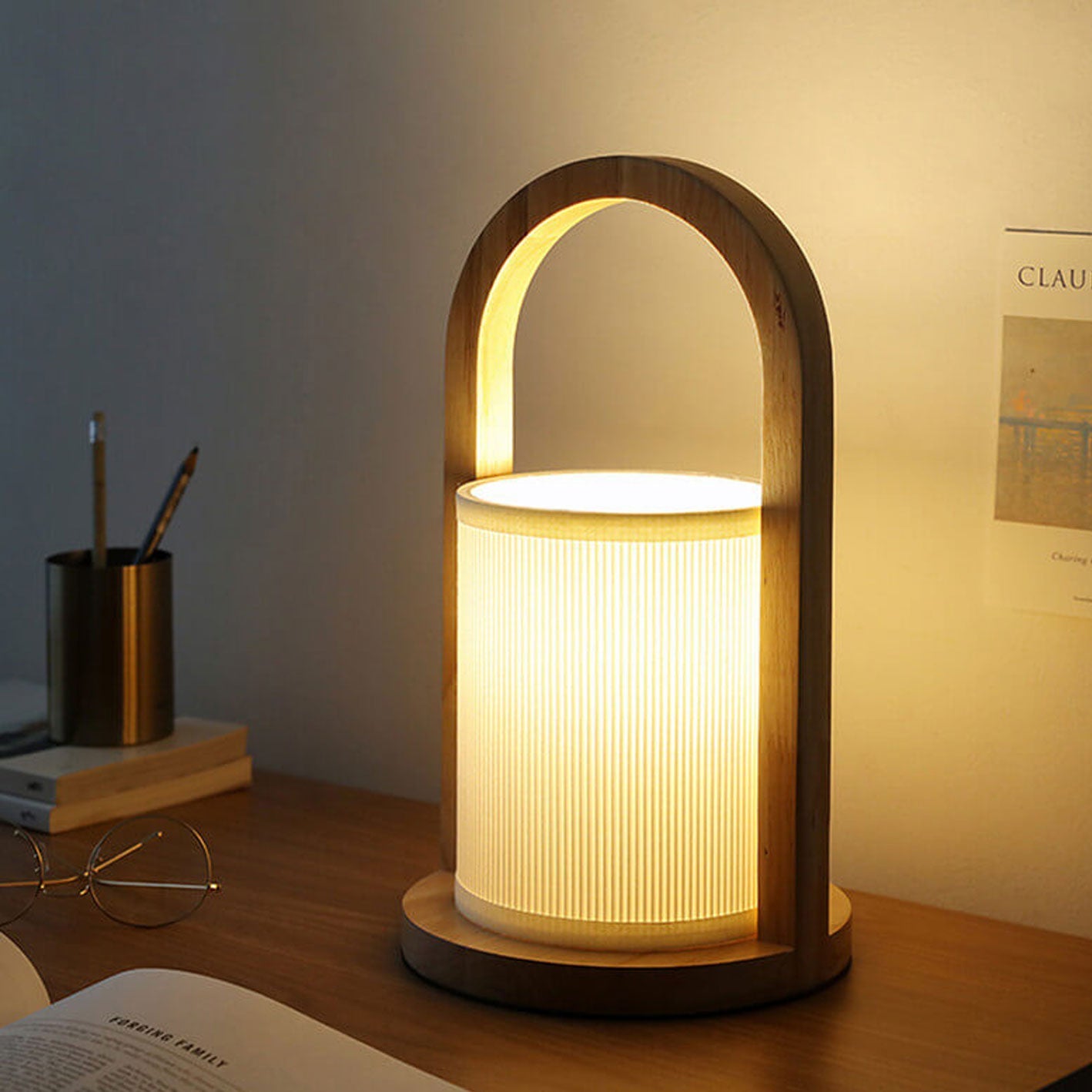 Nordic Fabric Column Solid Wood Table Lamp
