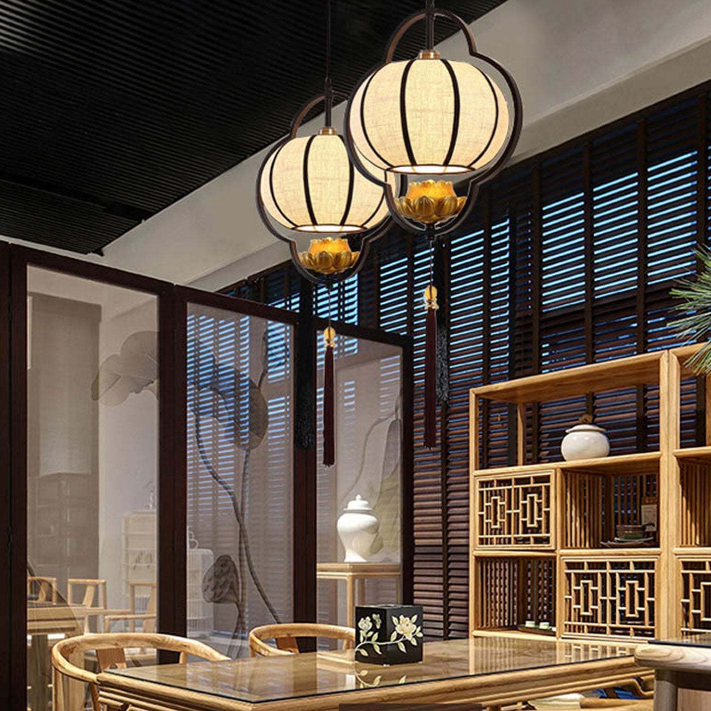 Chinese Retro Luxury Wrought Iron Pendant Light