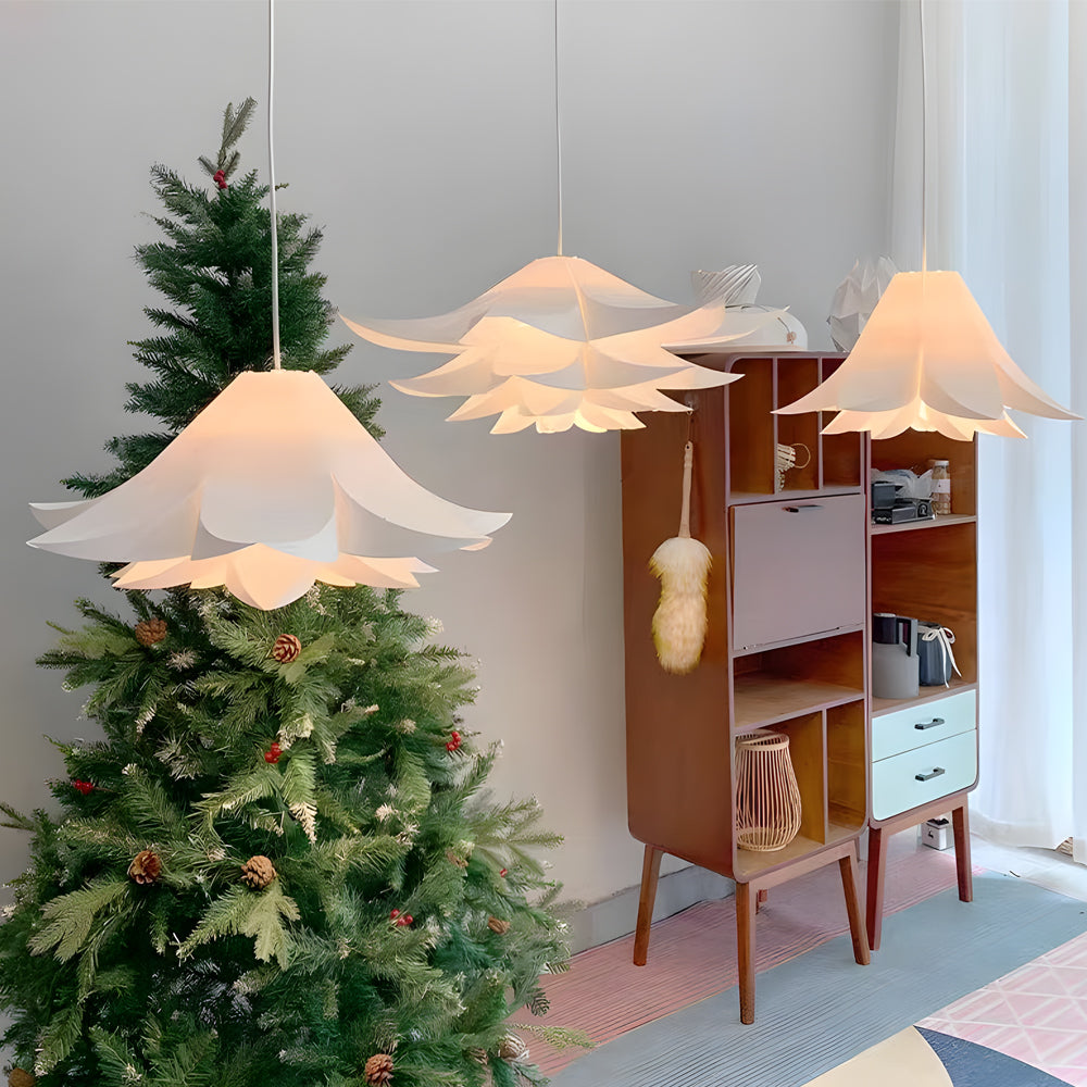 White Petal Flower Dimmable Nordic Chandelier