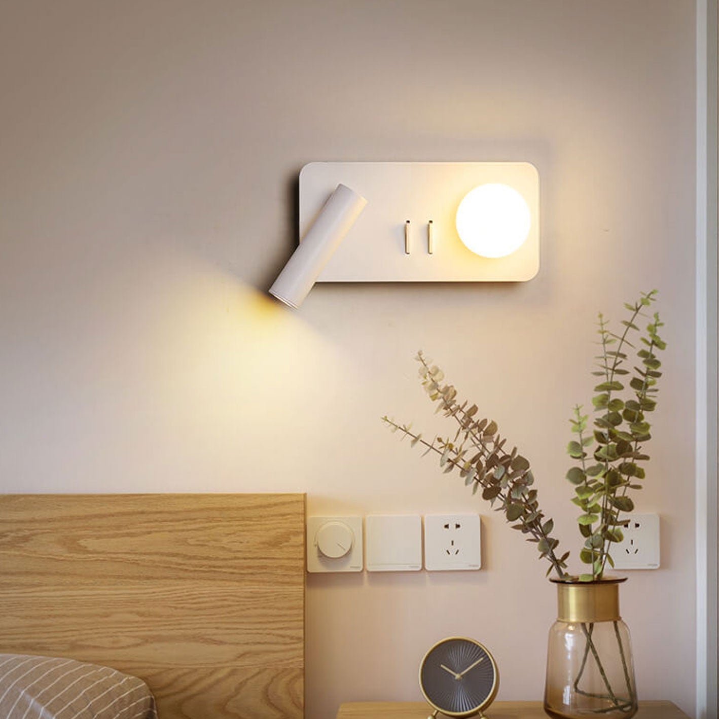 Nordic reading round acrylic wall sconces — Warm White (3000K) / Left