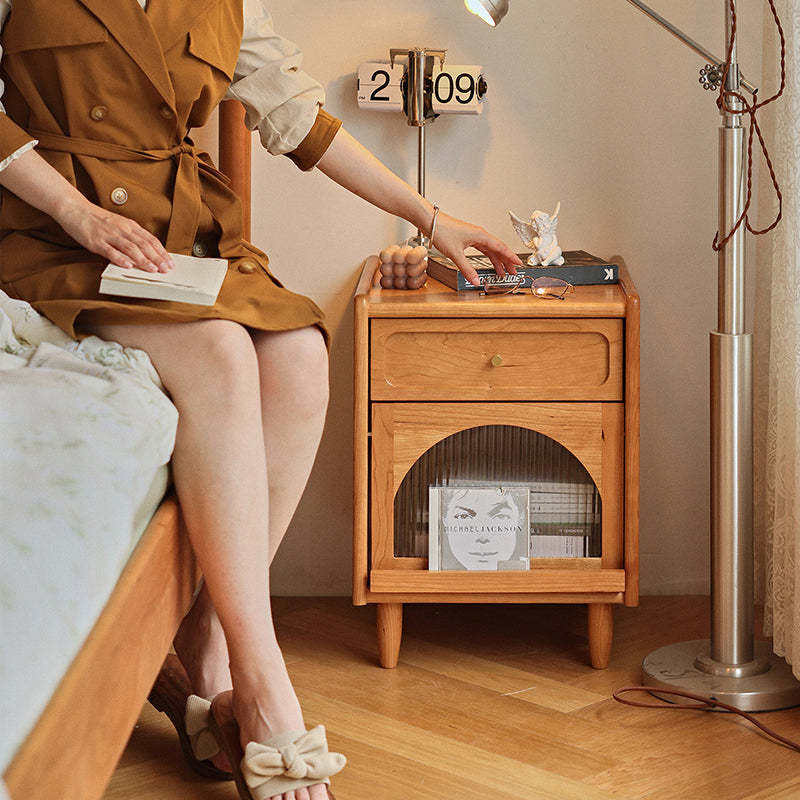 Retro Solid Wood Cube 1-Drawer Nightstand