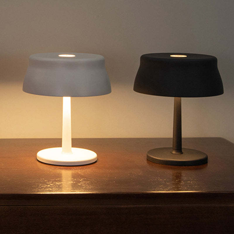 Aluminum Touch Battery-Operated LED Table Lamp